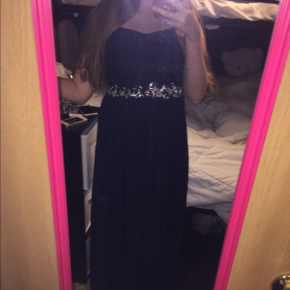 Prom dress - Picture 1 of 5